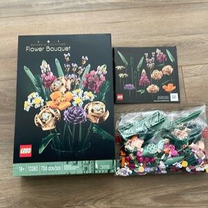Lego flower bouquet